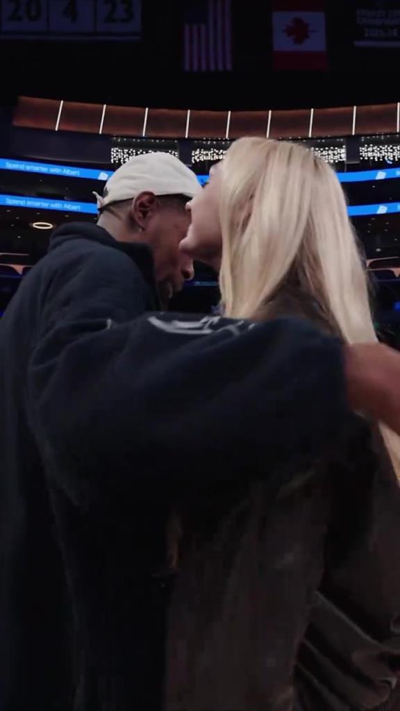 卡梅倫布林克這大長腿，KD都得多看幾眼